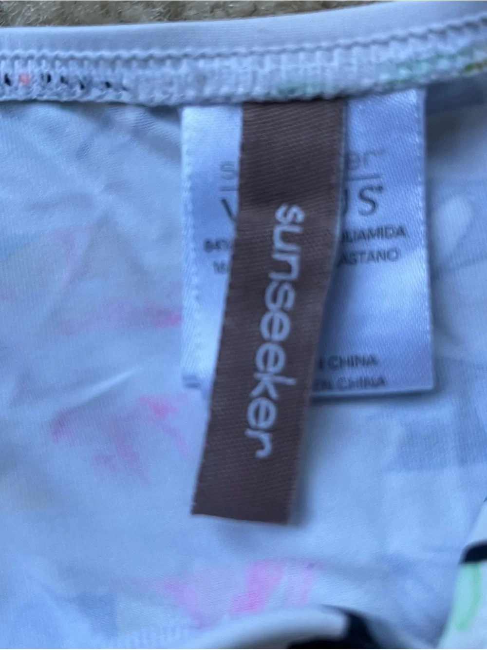 Venus Sunseeker White Multicolor Floral Stripe Underwired Tankini Top - 8 - VGUC